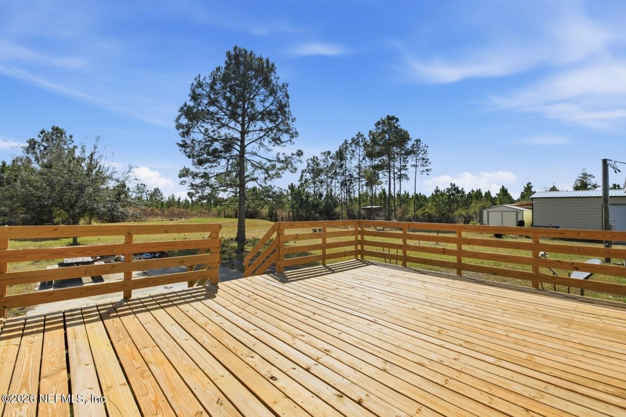 299 Cayenne Street, Interlachen, FL 32148 Photo