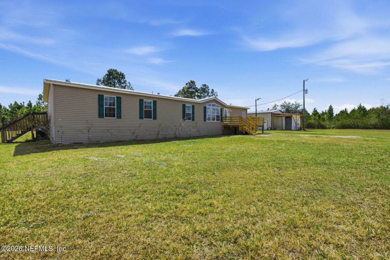 299 Cayenne Street, Interlachen, FL 32148 Photo