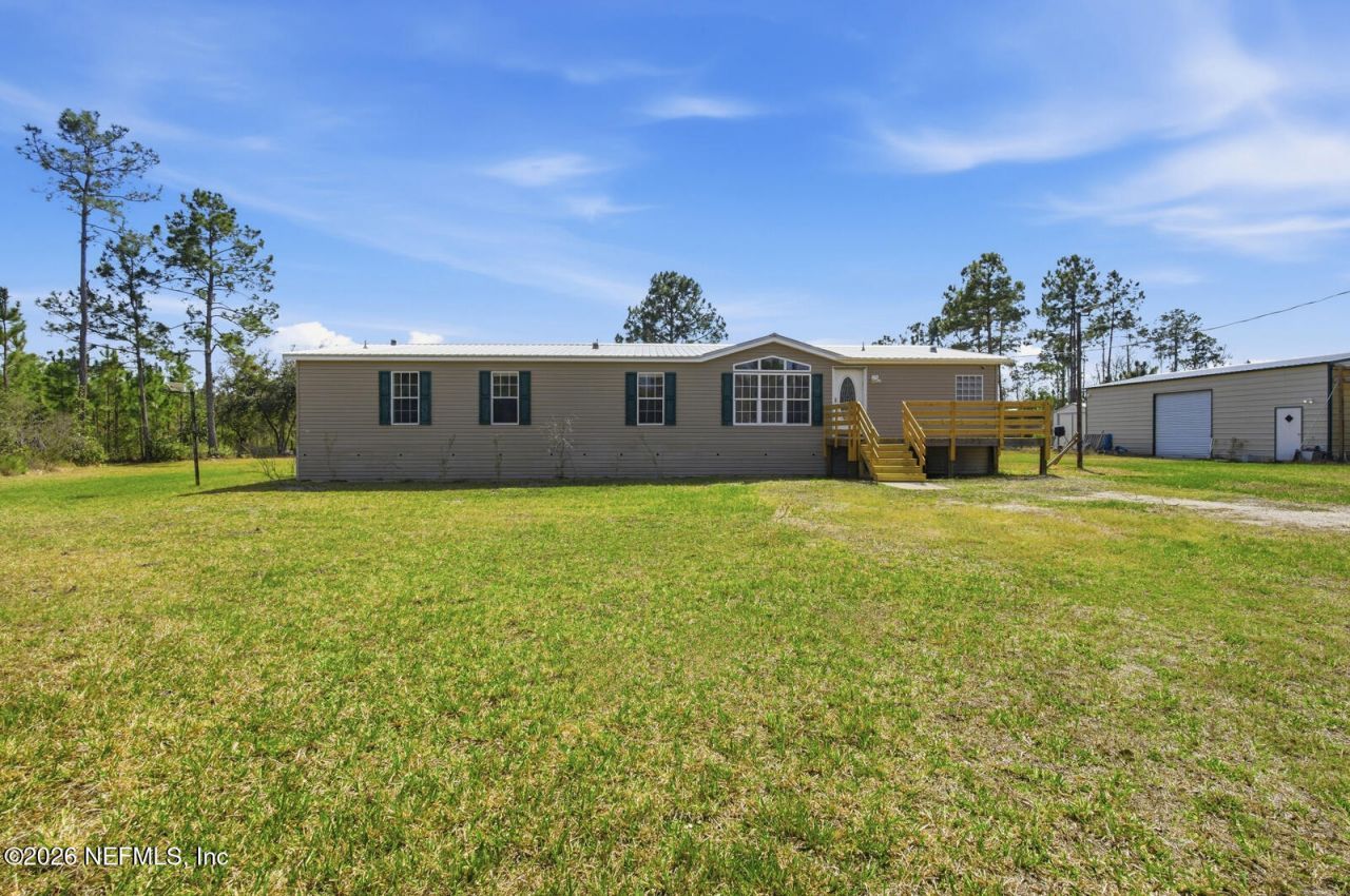 299 Cayenne Street, Interlachen, FL 32148 Photo