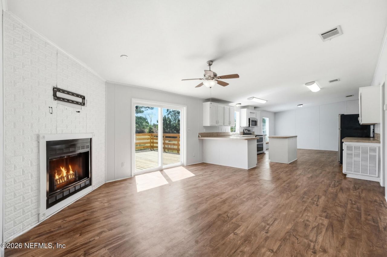 299 Cayenne Street, Interlachen, FL 32148 Photo