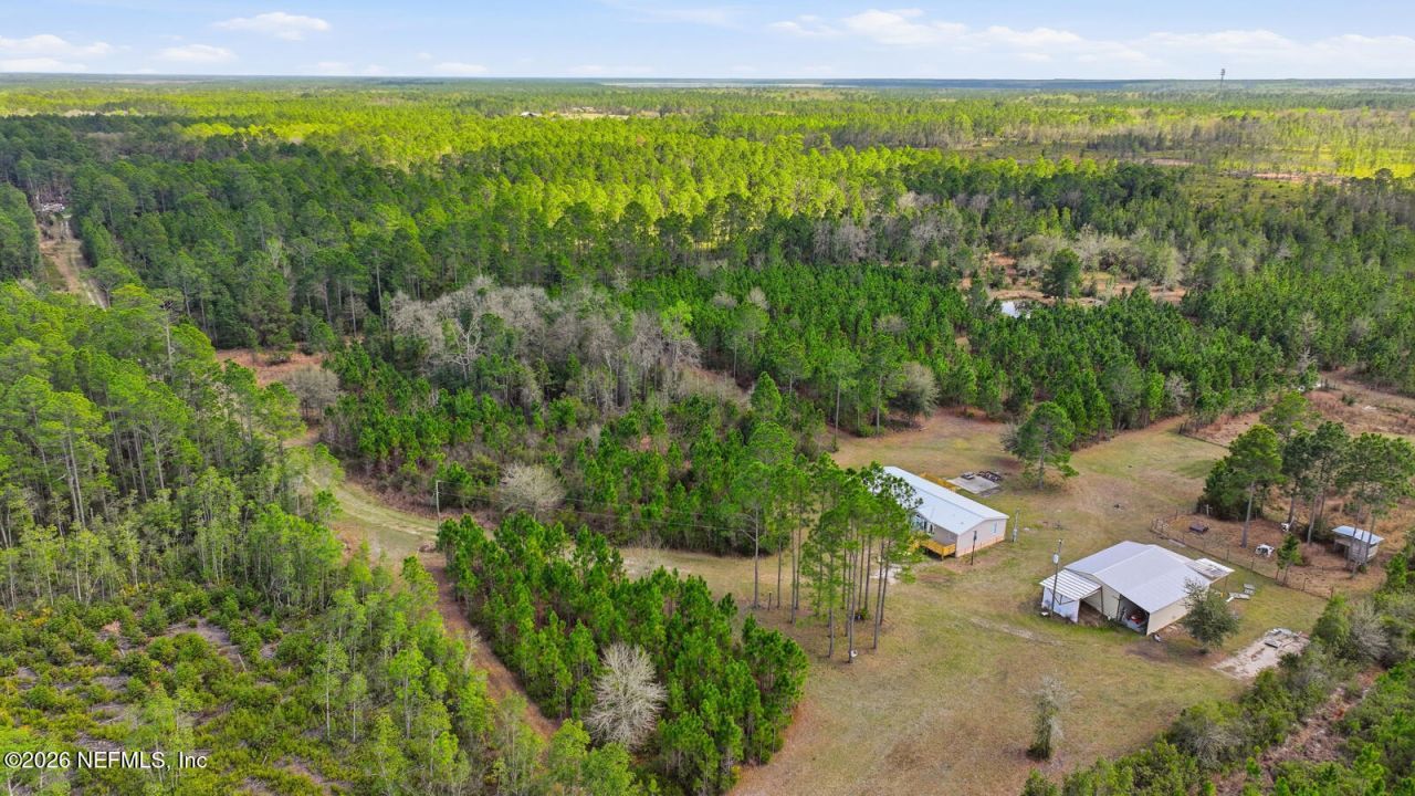 299 Cayenne Street, Interlachen, FL 32148 Photo