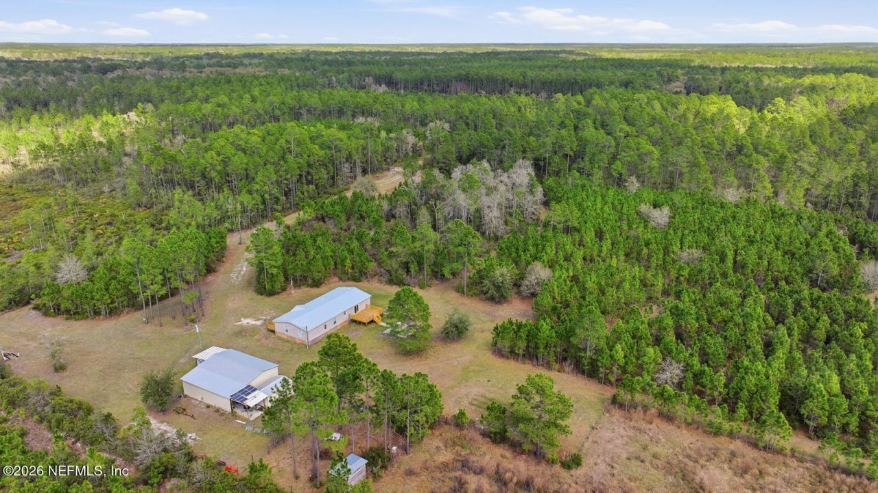 299 Cayenne Street, Interlachen, FL 32148 Photo