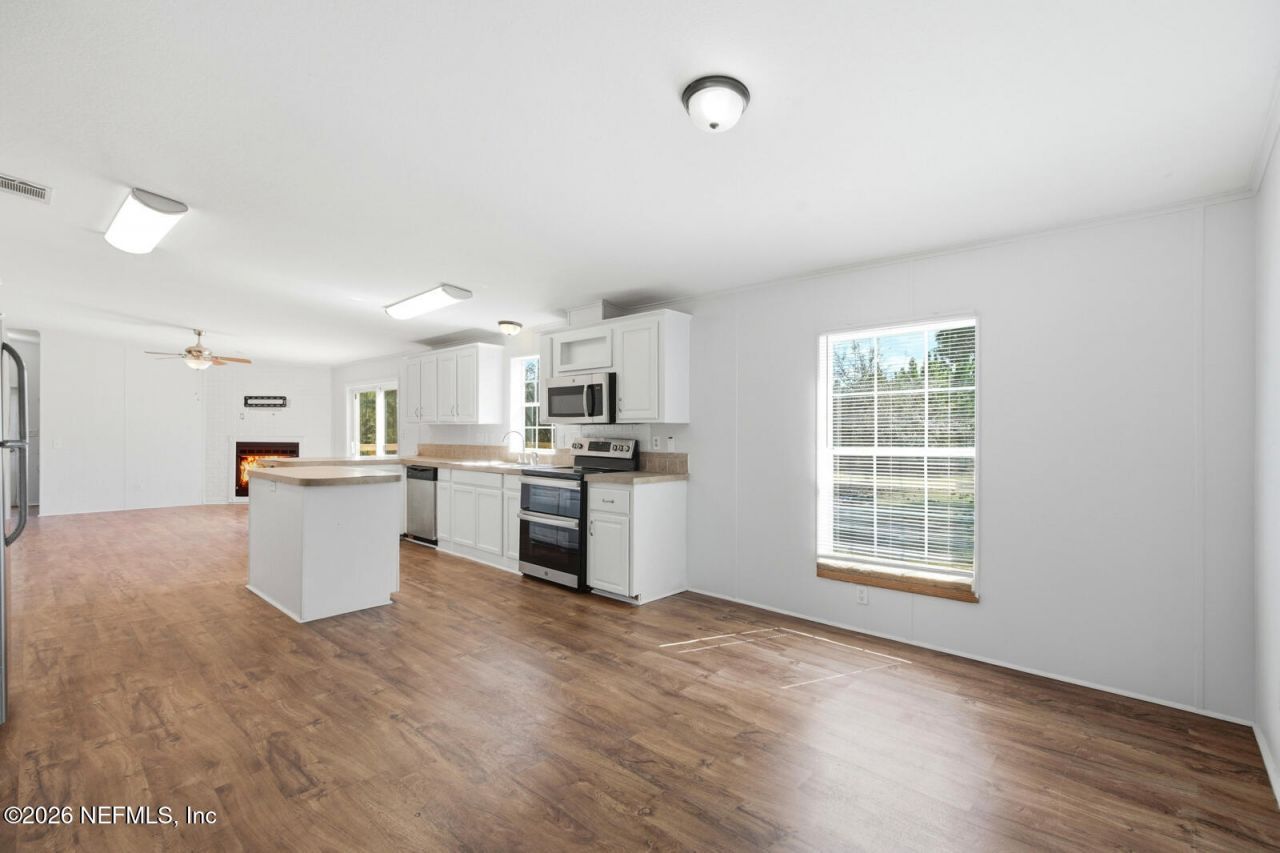 299 Cayenne Street, Interlachen, FL 32148 Photo