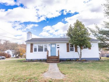 838 Carey St , Buena Vista, VA 24416