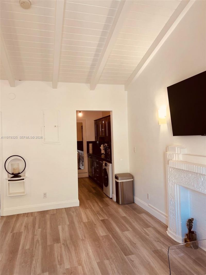 1500 Pennsylvania Ave , Unit 9A, Miami Beach, FL 33139 Photo