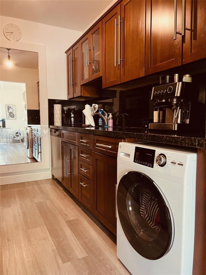 1500 Pennsylvania Ave , Unit 9A, Miami Beach, FL 33139 Photo