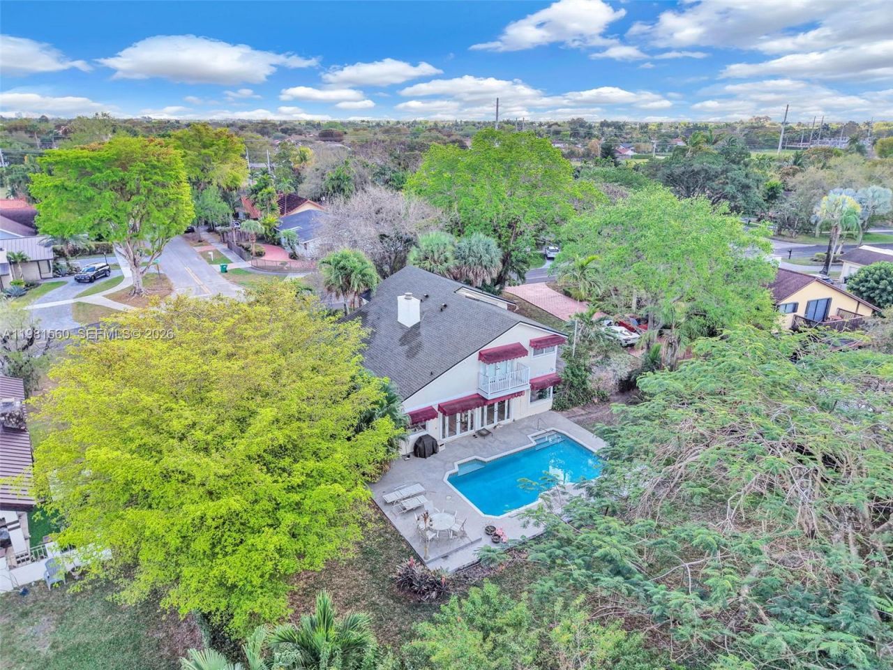 9300 E Calusa Club Dr , Miami, FL 33186 Photo