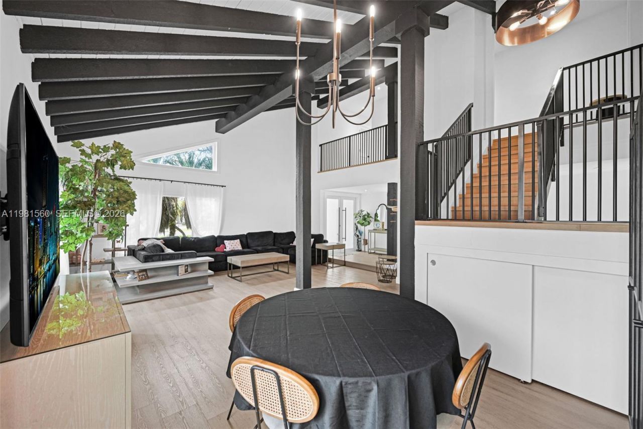 9300 E Calusa Club Dr , Miami, FL 33186 Photo