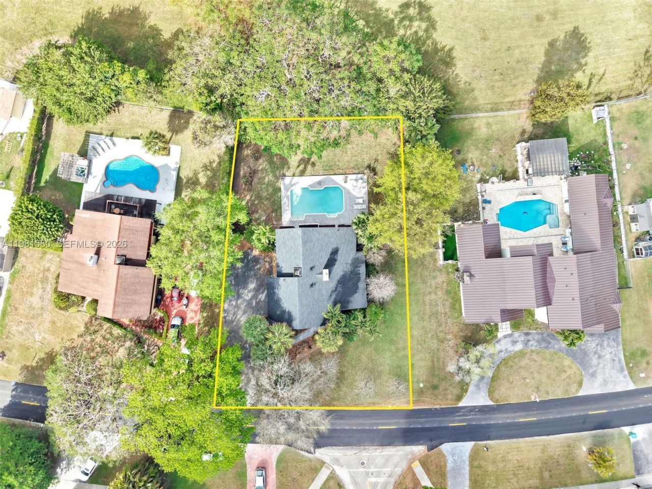 9300 E Calusa Club Dr , Miami, FL 33186 Photo