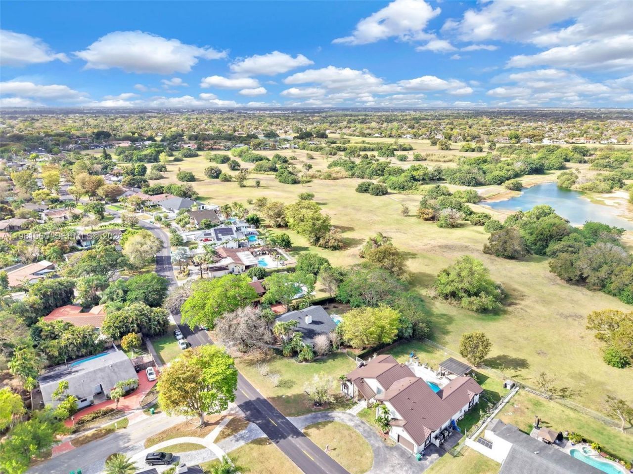 9300 E Calusa Club Dr , Miami, FL 33186 Photo