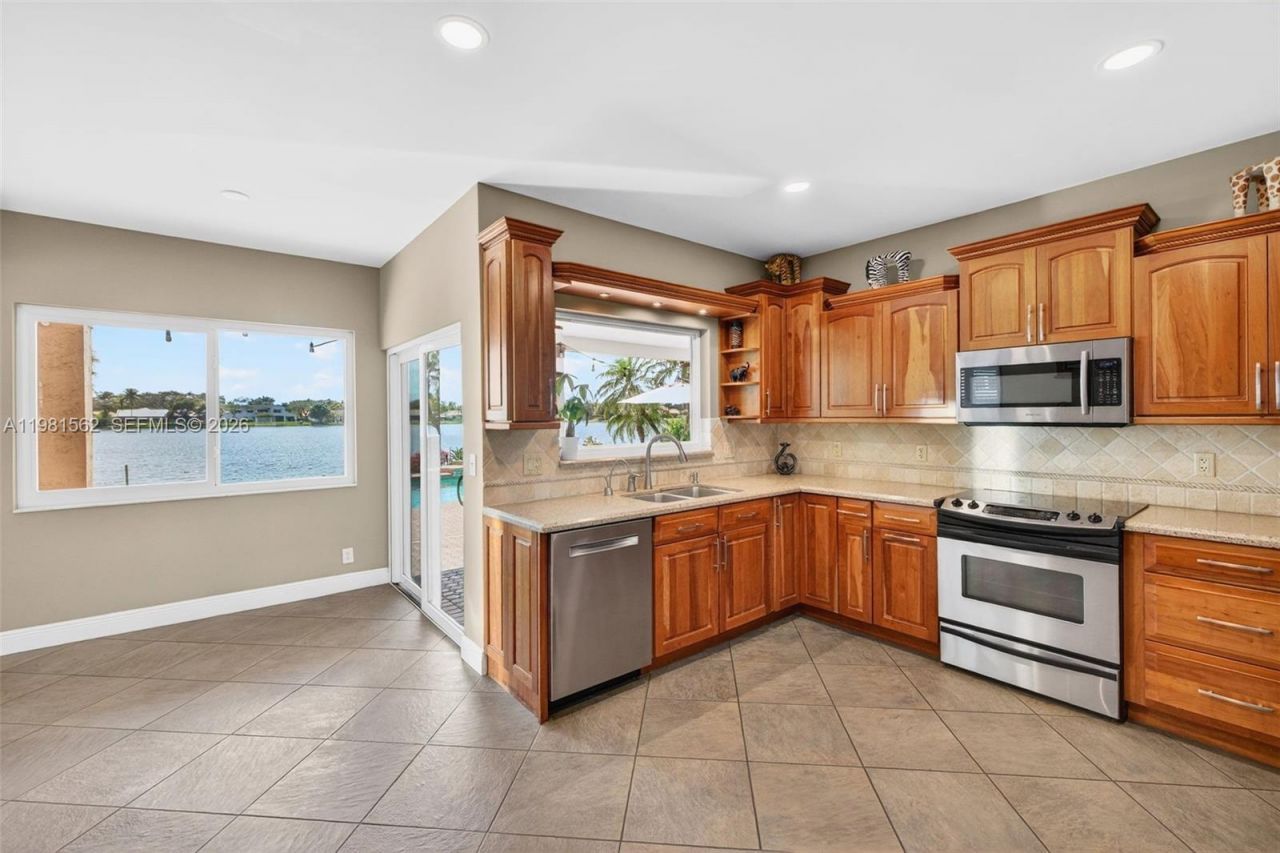 10376 SW 18th St , Davie, FL 33324 Photo