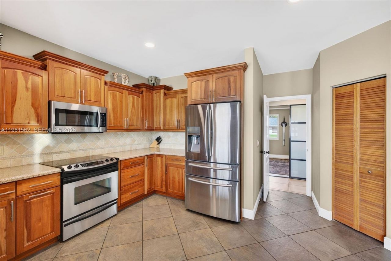 10376 SW 18th St , Davie, FL 33324 Photo