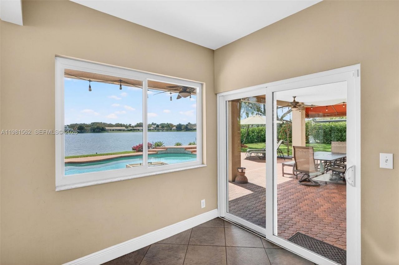 10376 SW 18th St , Davie, FL 33324 Photo