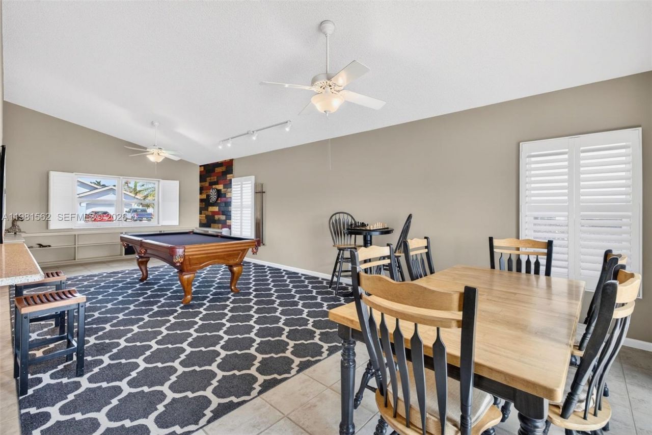 10376 SW 18th St , Davie, FL 33324 Photo