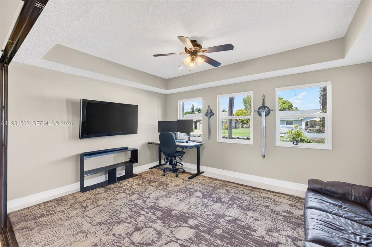 10376 SW 18th St , Davie, FL 33324 Photo