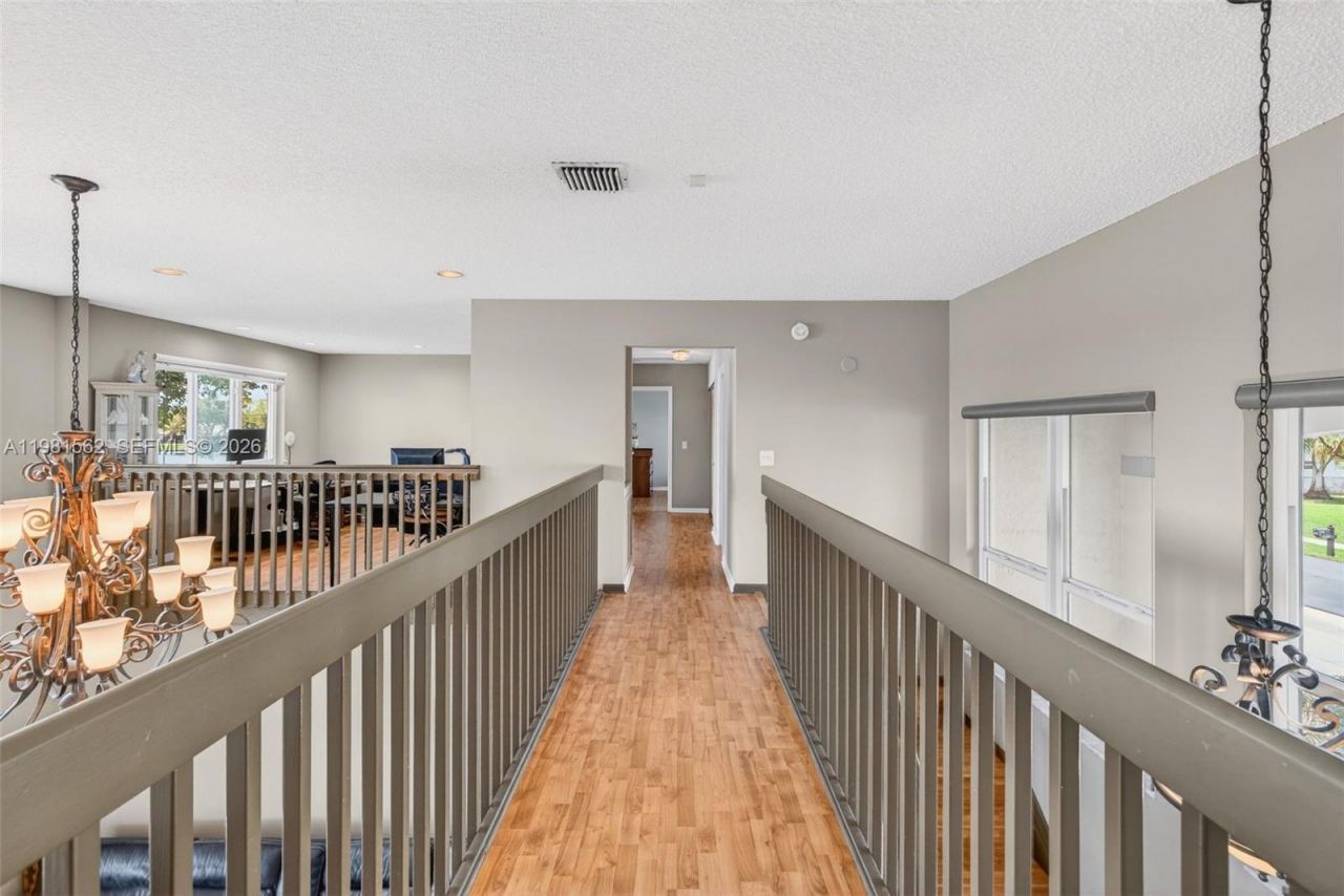 10376 SW 18th St , Davie, FL 33324 Photo