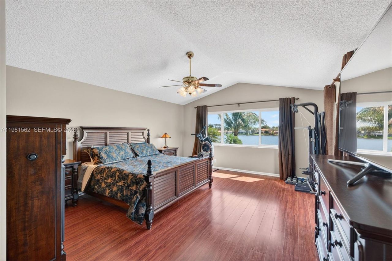 10376 SW 18th St , Davie, FL 33324 Photo