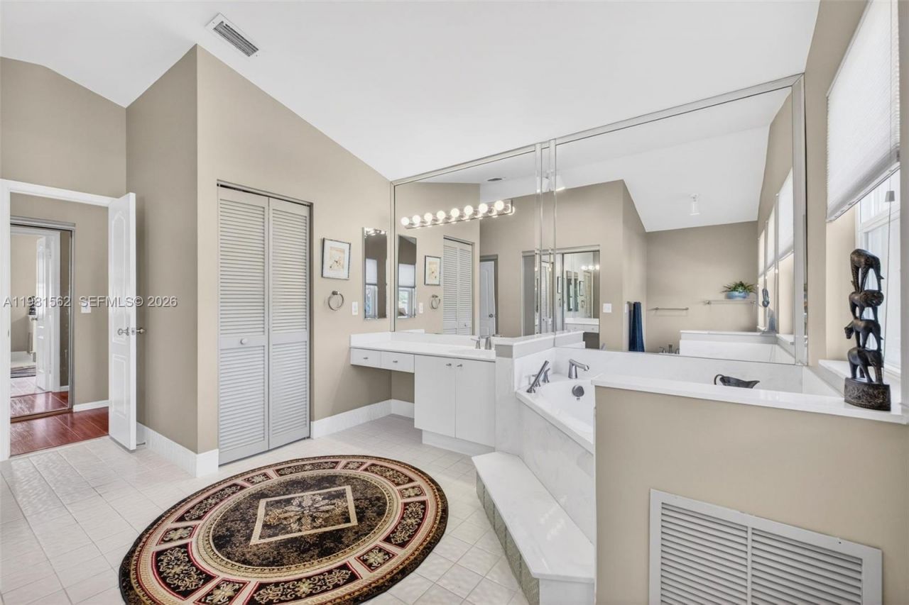 10376 SW 18th St , Davie, FL 33324 Photo