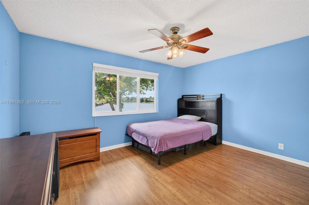 10376 SW 18th St , Davie, FL 33324 Photo