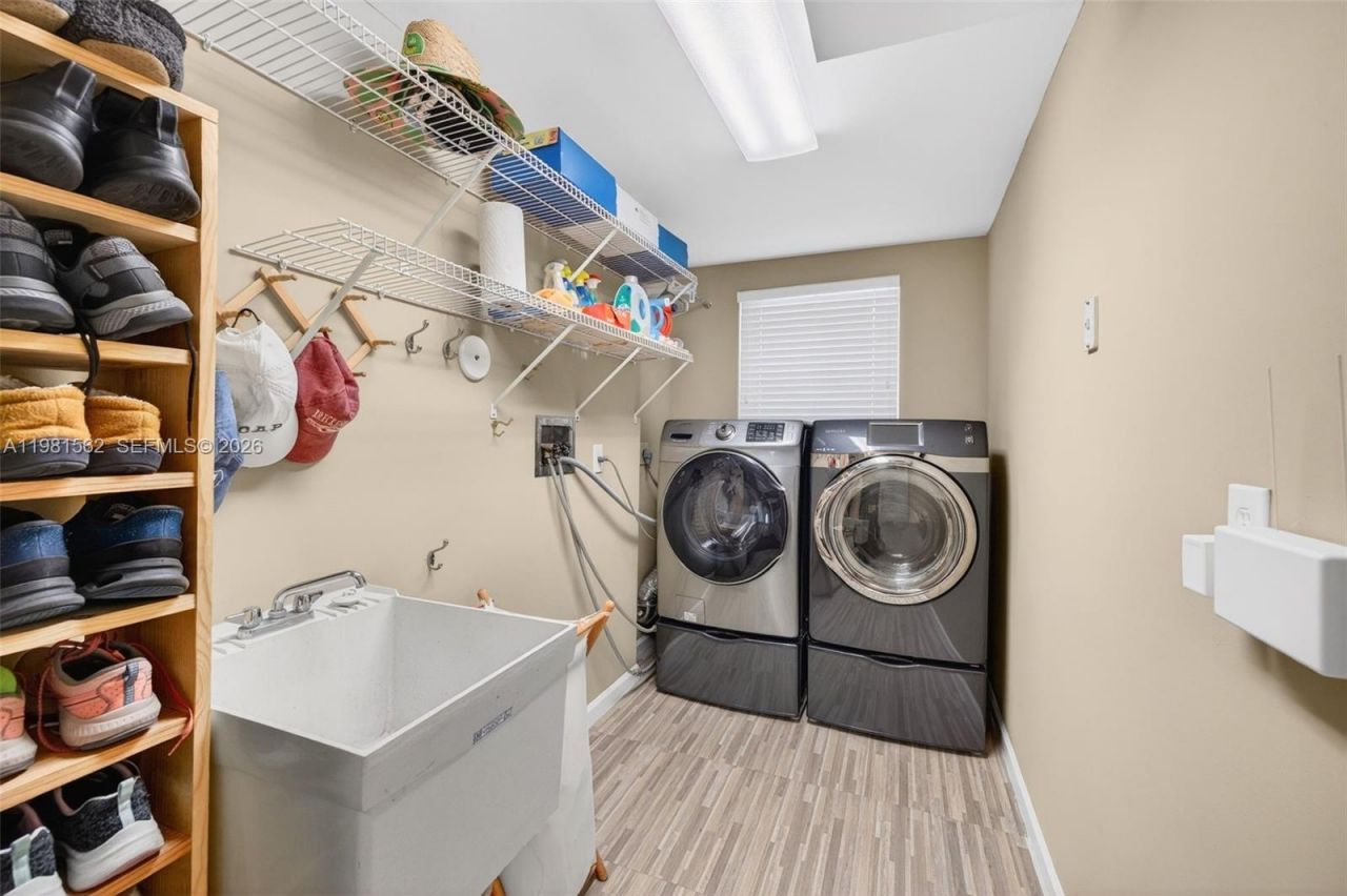 10376 SW 18th St , Davie, FL 33324 Photo