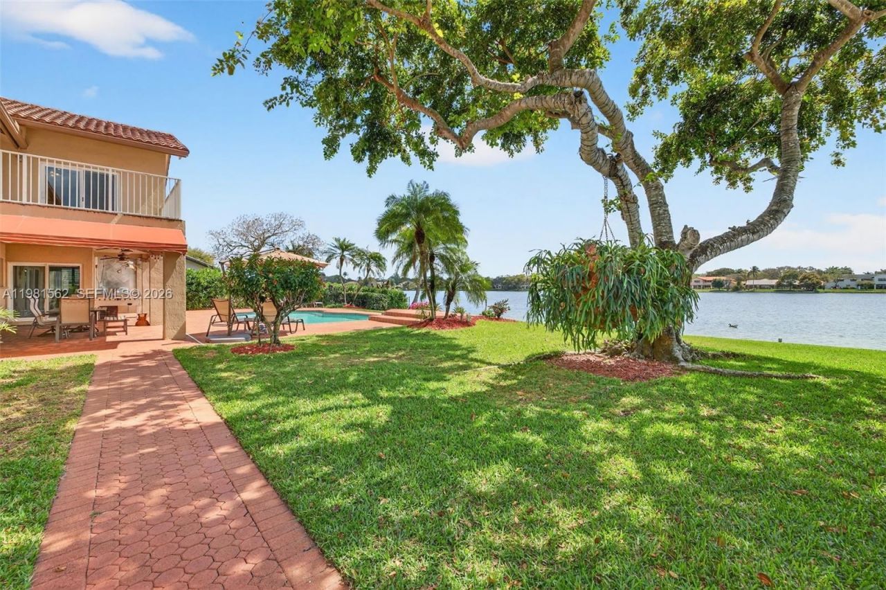 10376 SW 18th St , Davie, FL 33324 Photo