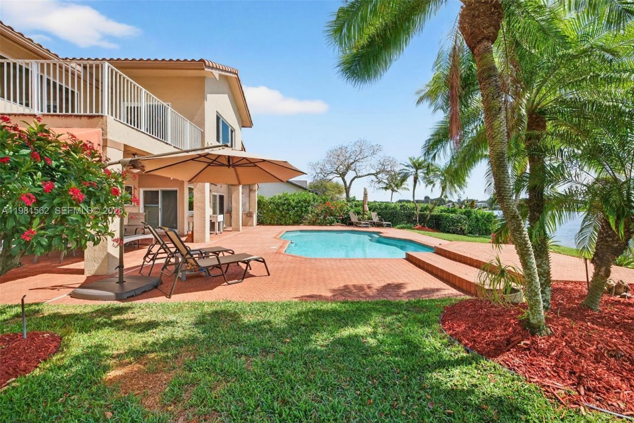 10376 SW 18th St , Davie, FL 33324 Photo