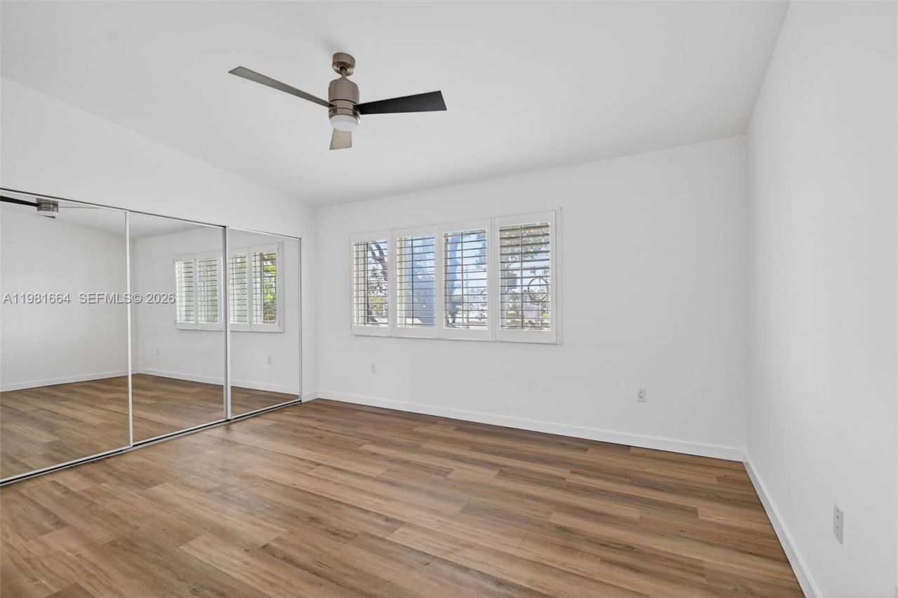 101 E Half Moon Cir, Unit B, Hypoluxo, FL 33462 Photo