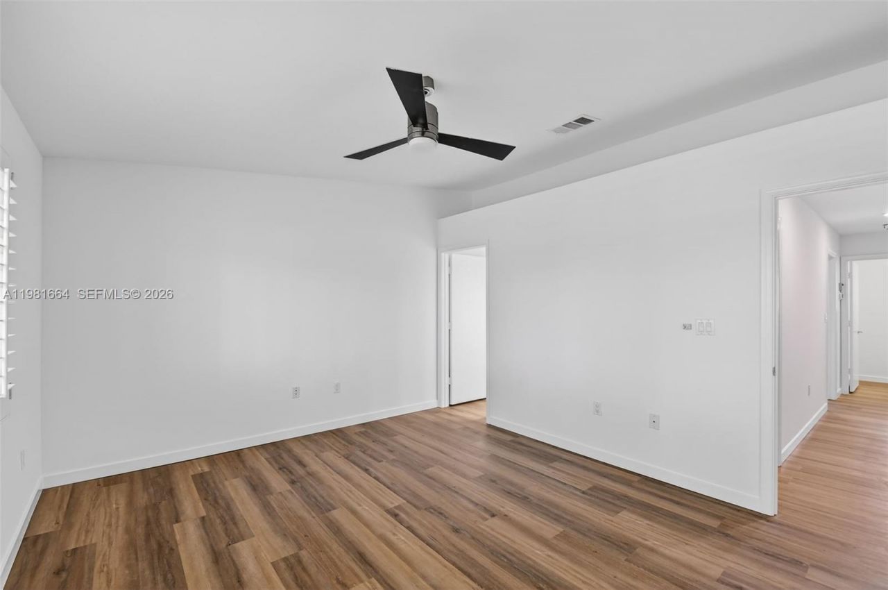 101 E Half Moon Cir, Unit B, Hypoluxo, FL 33462 Photo