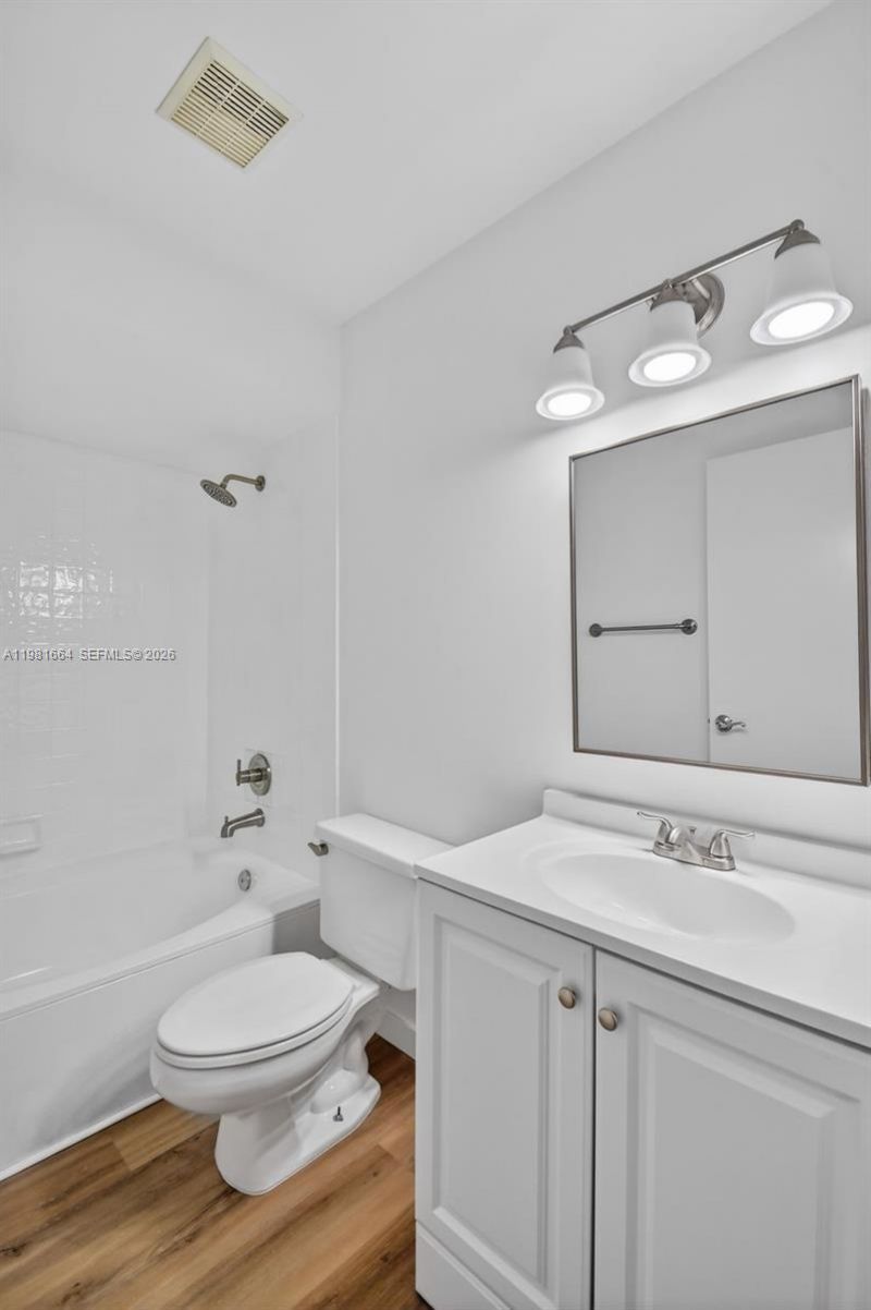 101 E Half Moon Cir, Unit B, Hypoluxo, FL 33462 Photo