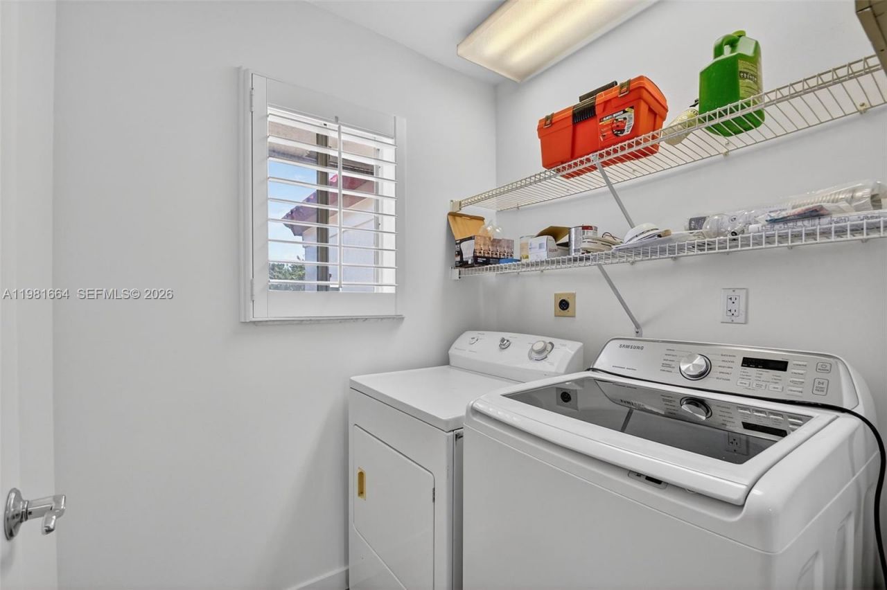 101 E Half Moon Cir, Unit B, Hypoluxo, FL 33462 Photo