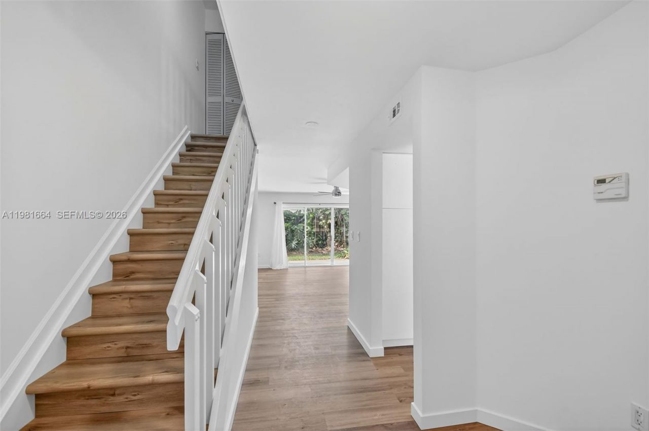 101 E Half Moon Cir, Unit B, Hypoluxo, FL 33462 Photo