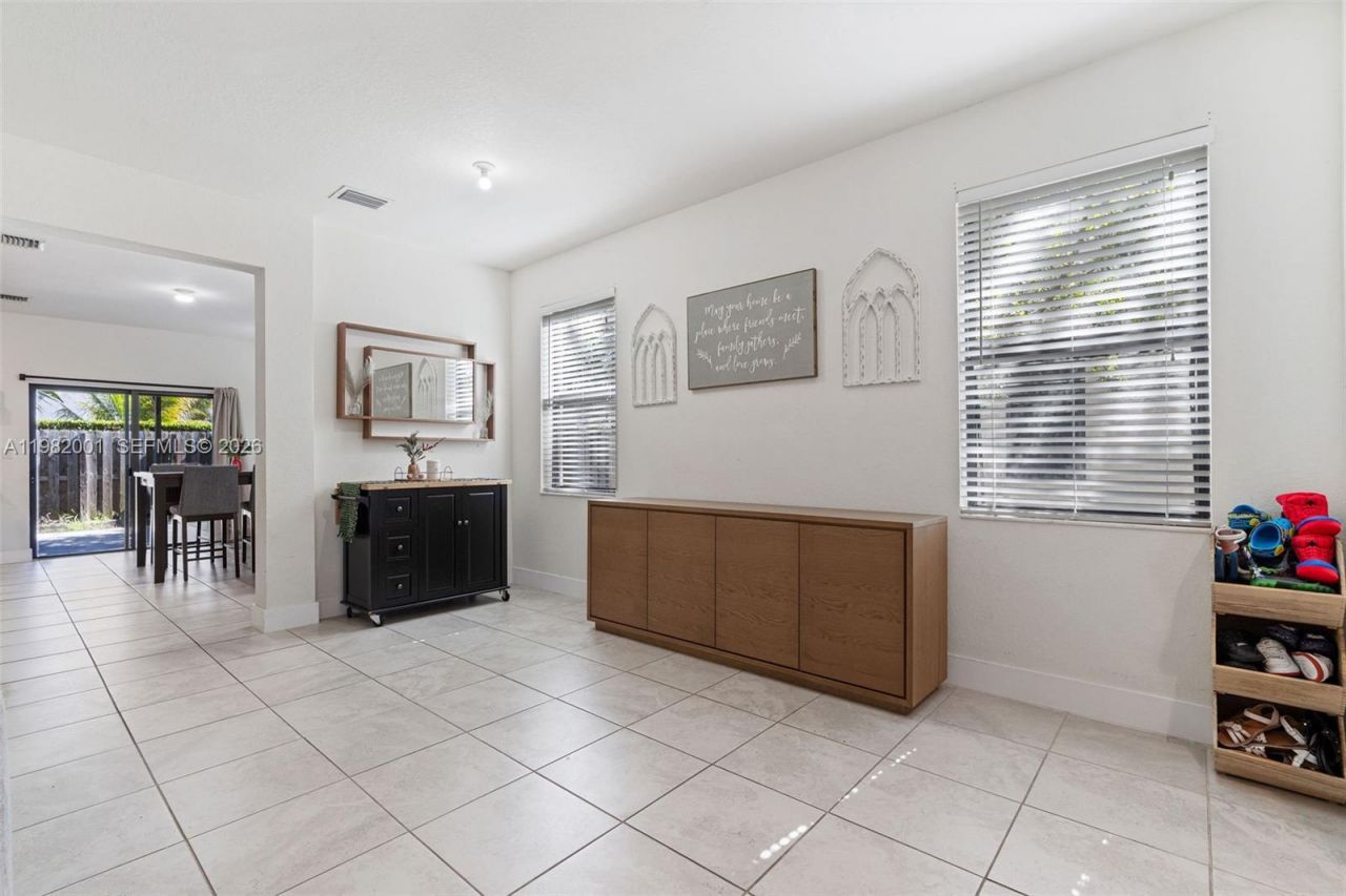 24981 SW 114 Ct, Homestead, FL 33032 Photo