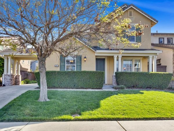 2064 Camp Whitney Cir, Rocklin, CA 95765