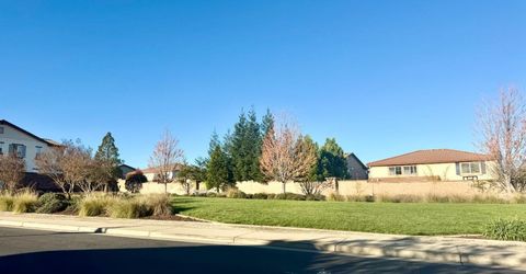 2064 Camp Whitney Cir, Rocklin, CA 95765 Photo