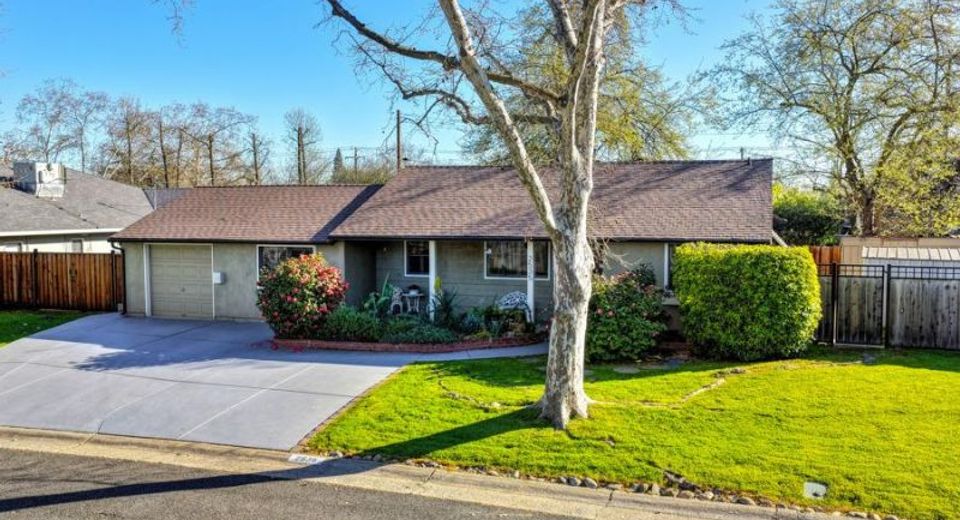2535 Danube Dr, Sacramento, CA 95821 Photo