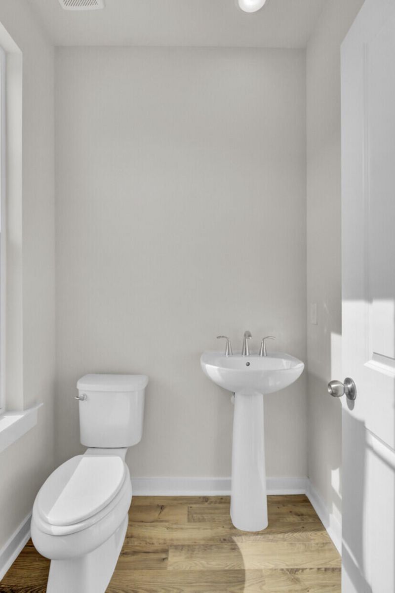 412 Caledon Court Photo 15