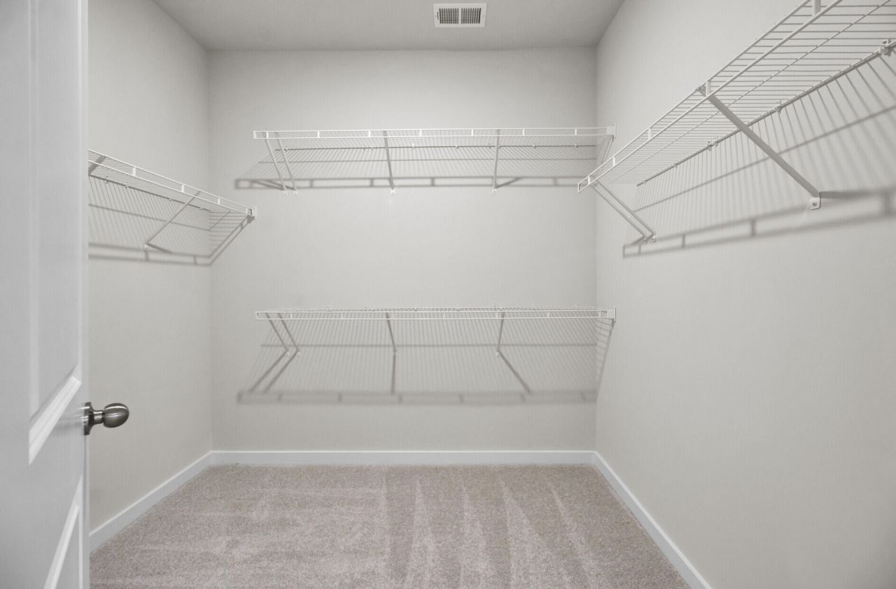 412 Caledon Court Photo 24