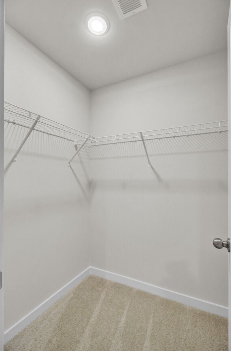 412 Caledon Court Photo 36