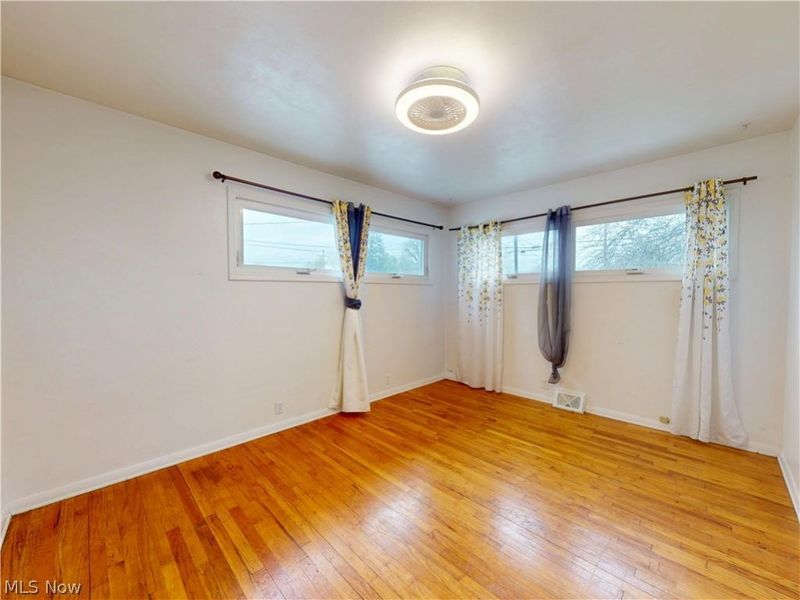 162 S Leavitt Road , Amherst, OH 44001 Photo 21