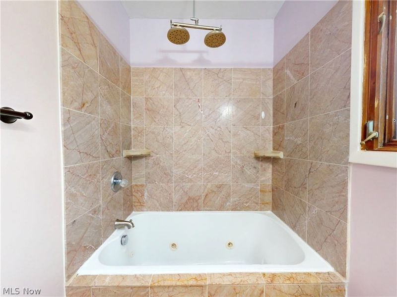 162 S Leavitt Road , Amherst, OH 44001 Photo 31