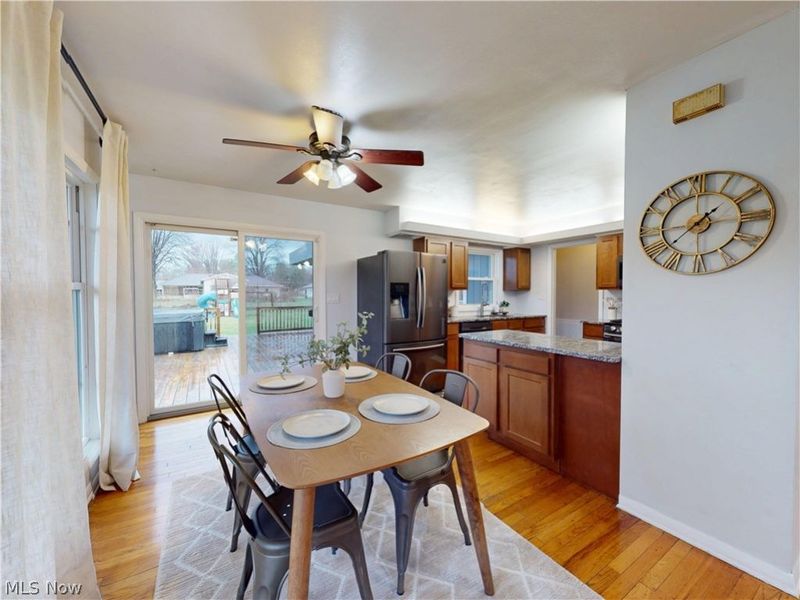 162 S Leavitt Road , Amherst, OH 44001 Photo 6