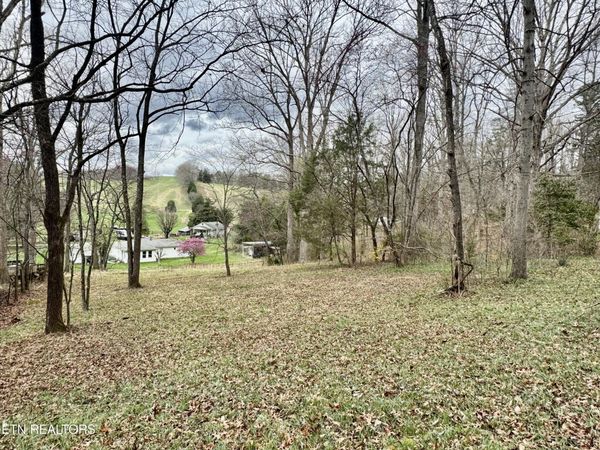 Bland Rd, Clinton, TN 37716