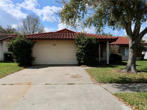 10322 MANILA BAY DRIVE , ORLANDO, FL 32821