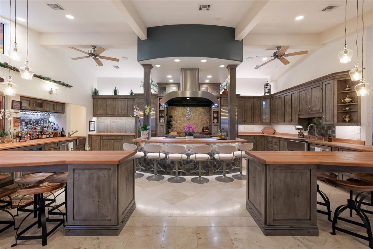 608 87th Street Court Nw, Bradenton, FL 34209 Photo