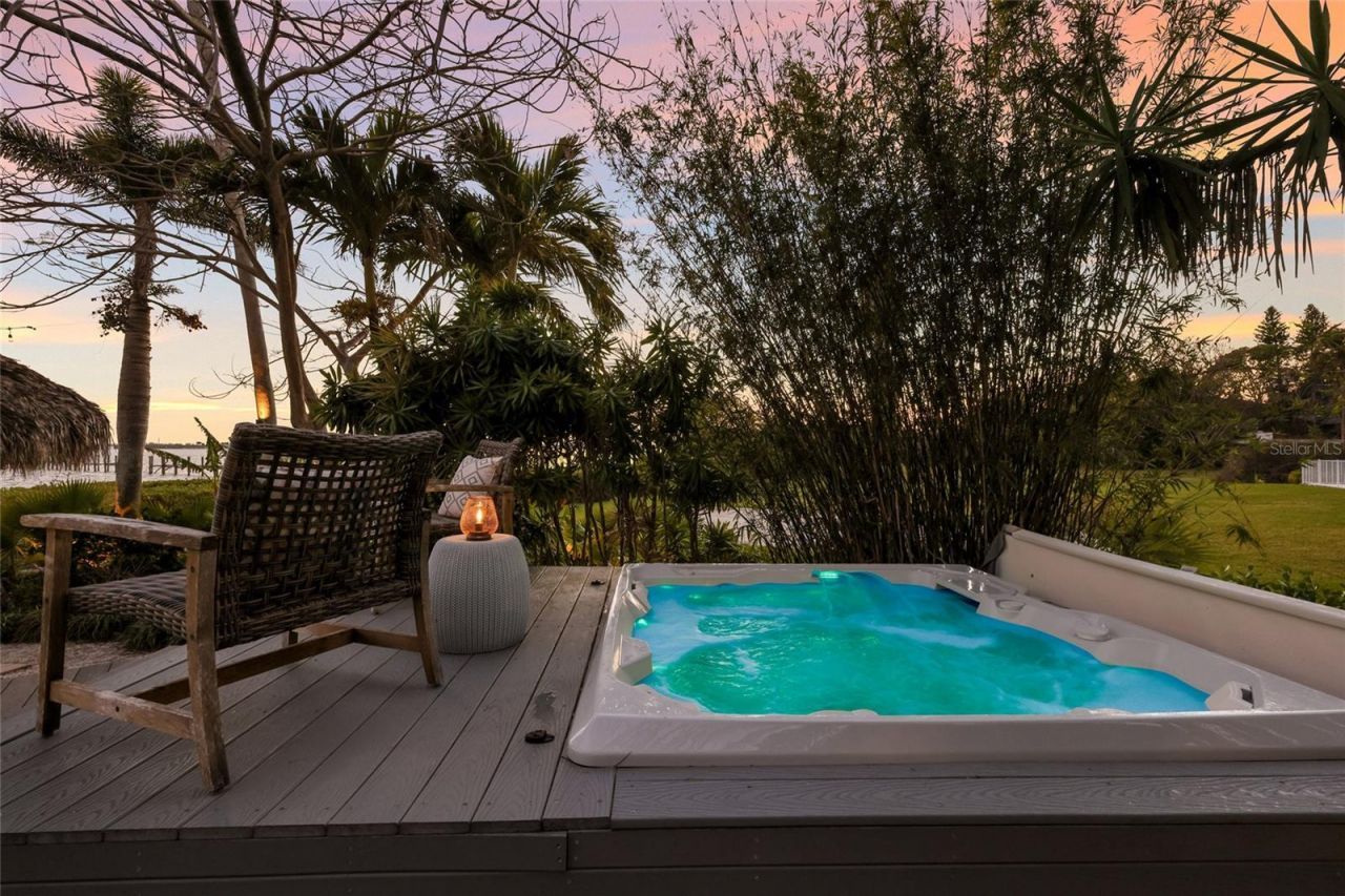 608 87th Street Court Nw, Bradenton, FL 34209 Photo