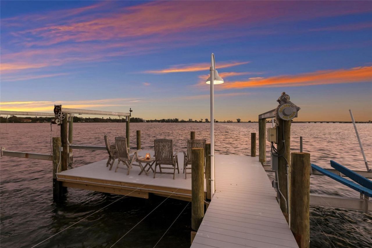 608 87th Street Court Nw, Bradenton, FL 34209 Photo