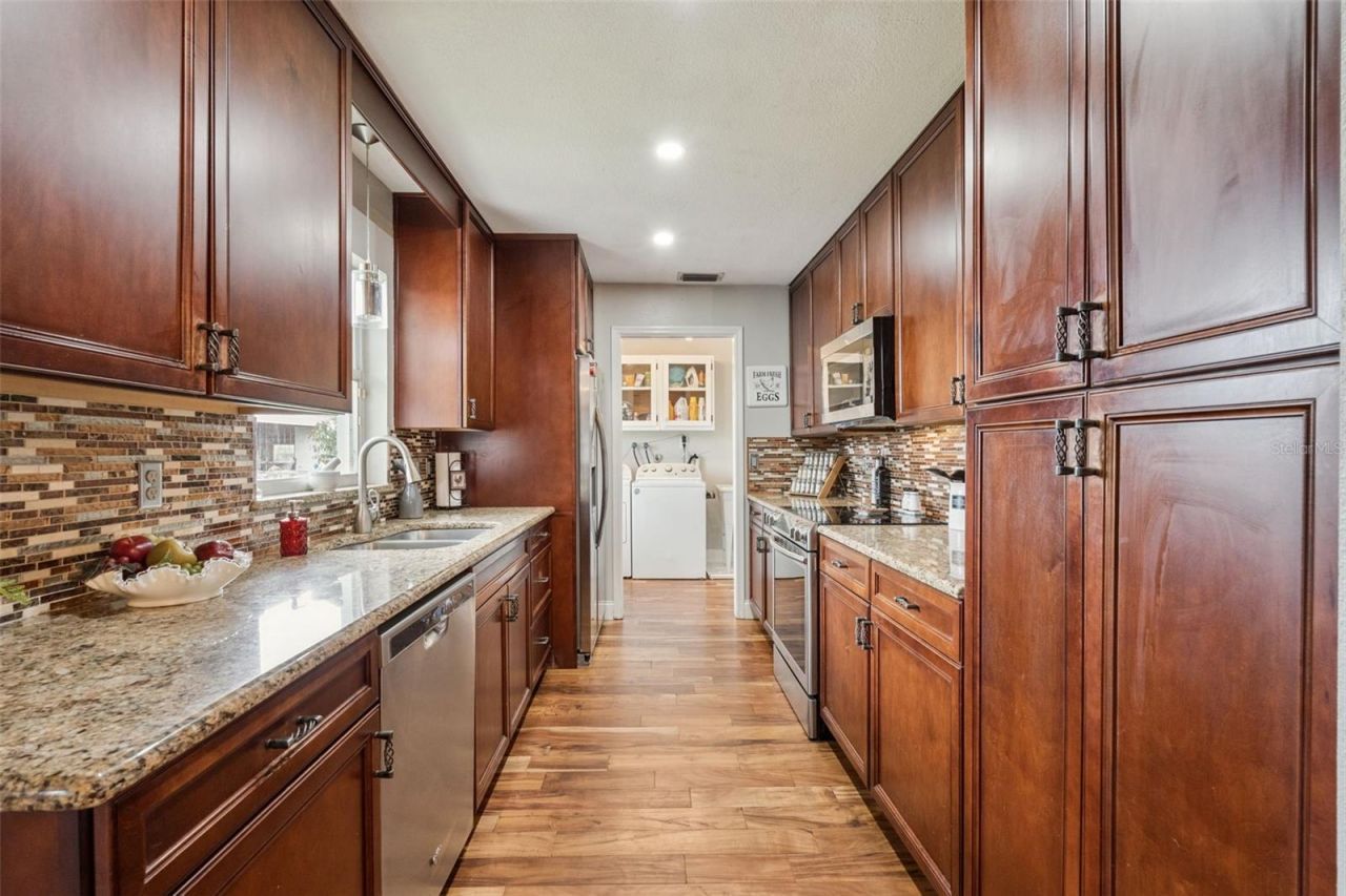 1330 Lake Mills Road , Chuluota, FL 32766 Photo