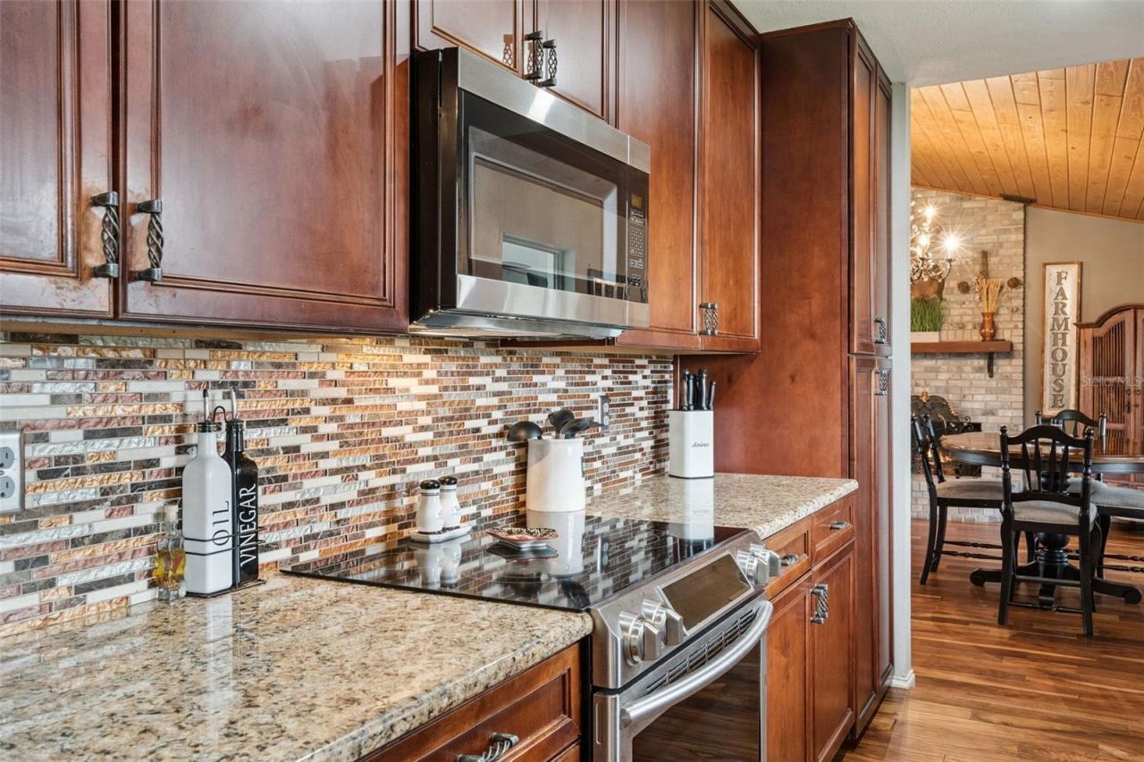 1330 Lake Mills Road , Chuluota, FL 32766 Photo