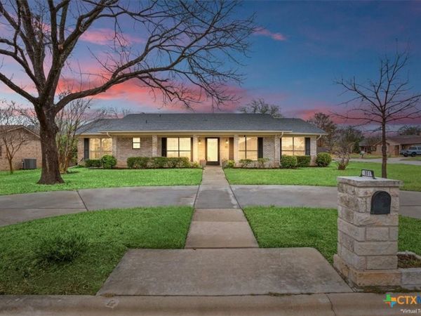 901 S Roy Reynolds Drive, Harker Heights, TX 76548