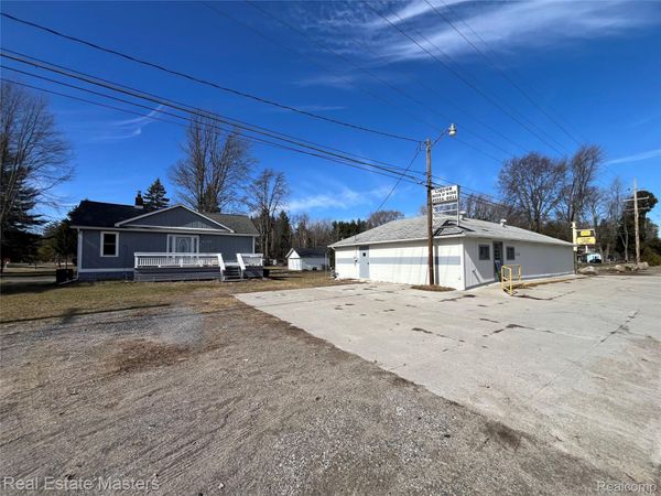 8216 Lakeshore Road Road, Worth Township, Mi 48450